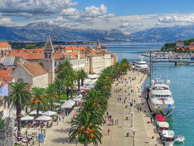 Press: Four Seasons for Production in the Adriatic with Entity Films